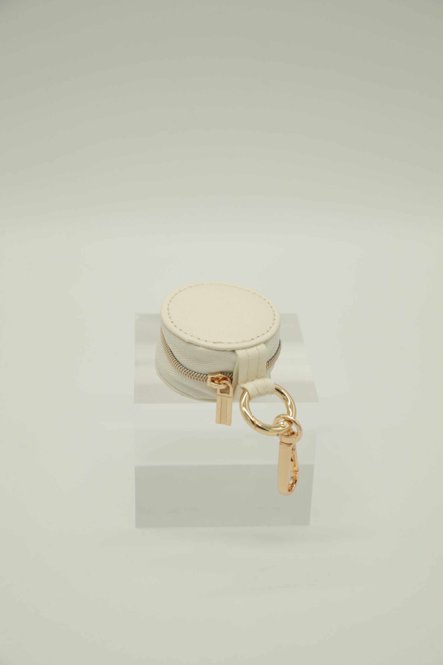 0225-BAG-LTHR-JWLKEY-IVRY